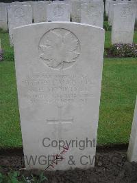 Etaples Military Cemetery - Robb, W